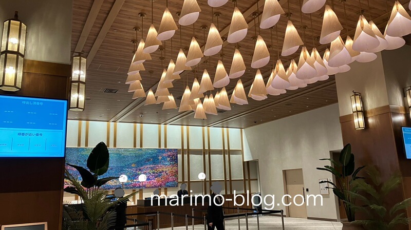 ザロイヤルパークホテル舞浜のフロント。新しくてとても綺麗