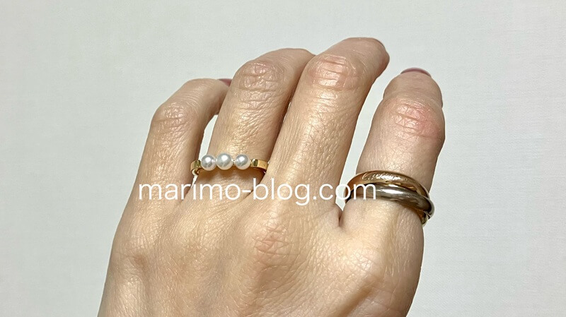 ミキモト 3連ベビーパールリングとカルティエトリニティの重ね付け着画